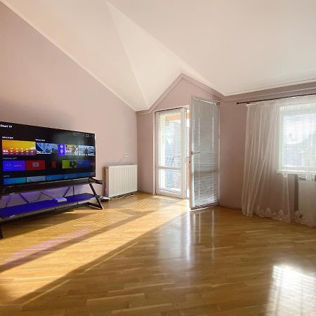Grand Apartments On Rynok Square Львов Экстерьер фото