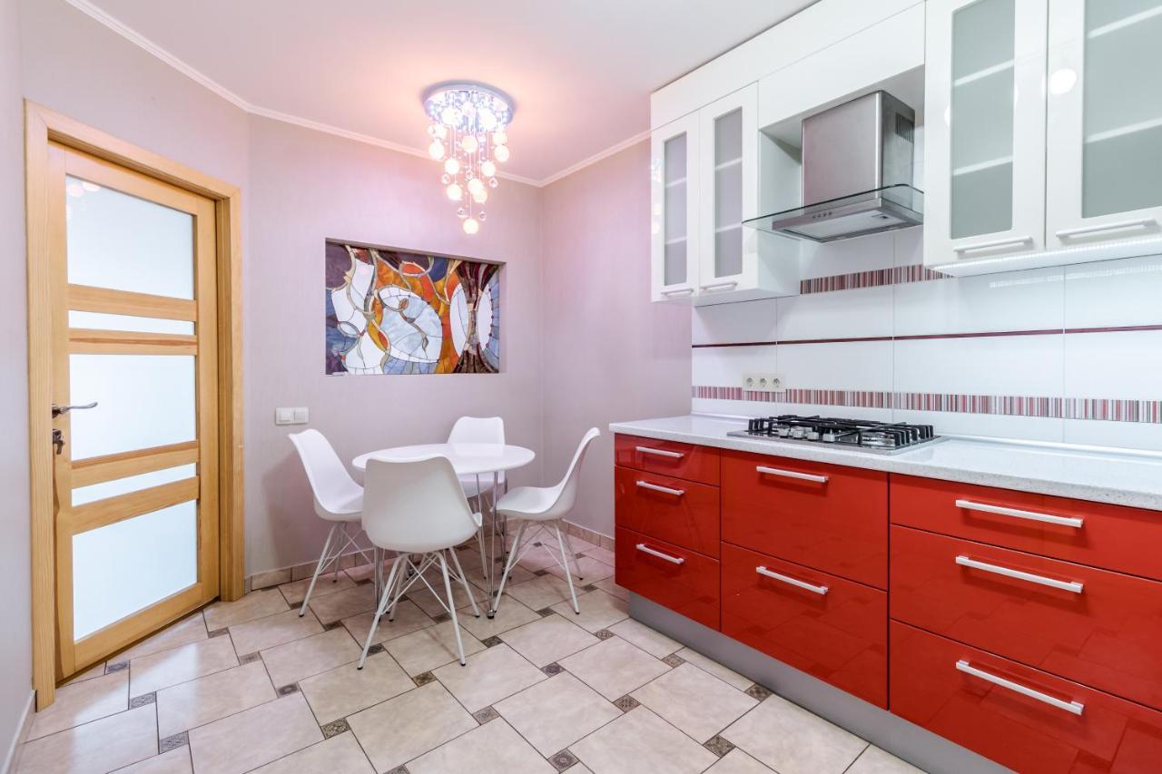 Grand Apartments On Rynok Square Львов Экстерьер фото