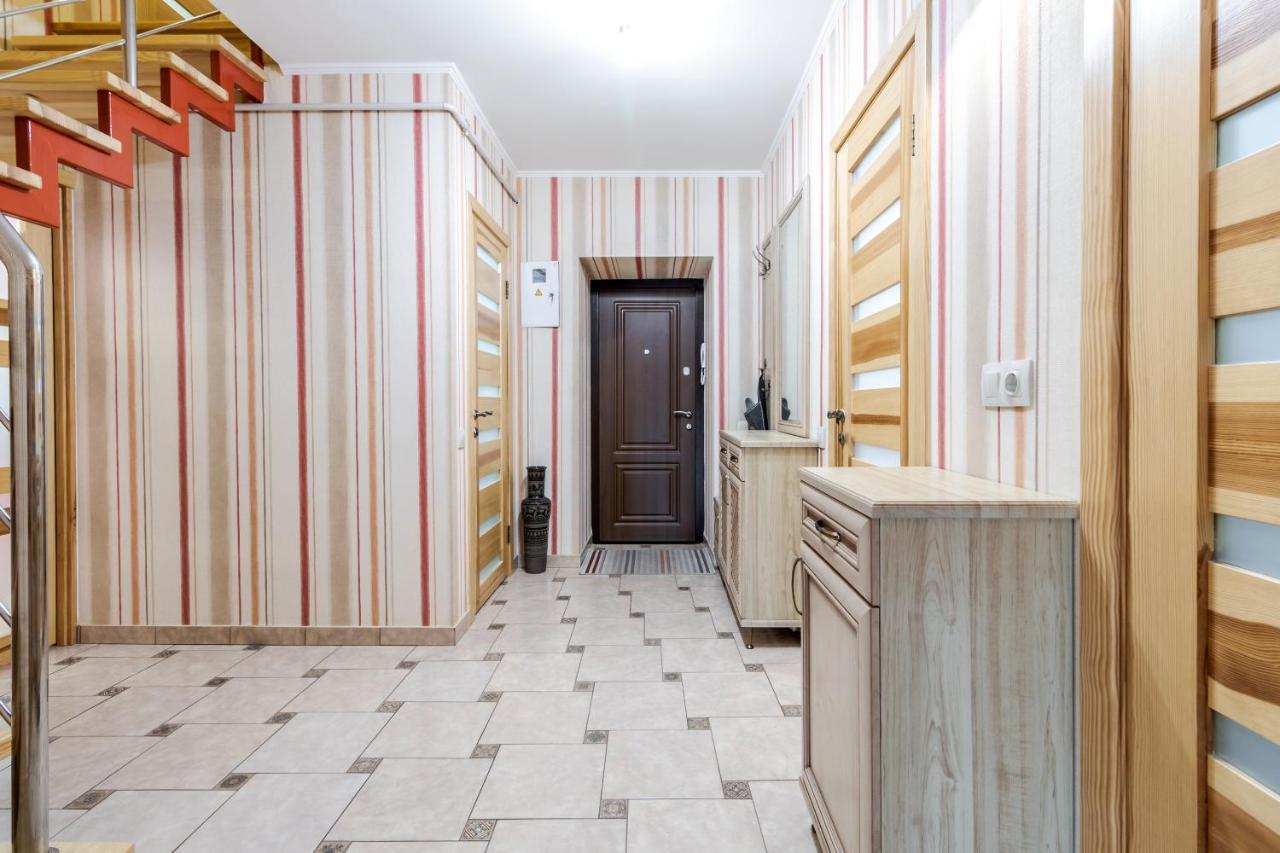Grand Apartments On Rynok Square Львов Экстерьер фото