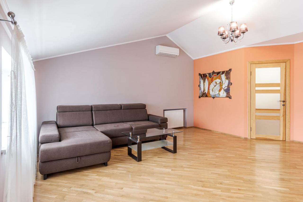 Grand Apartments On Rynok Square Львов Экстерьер фото