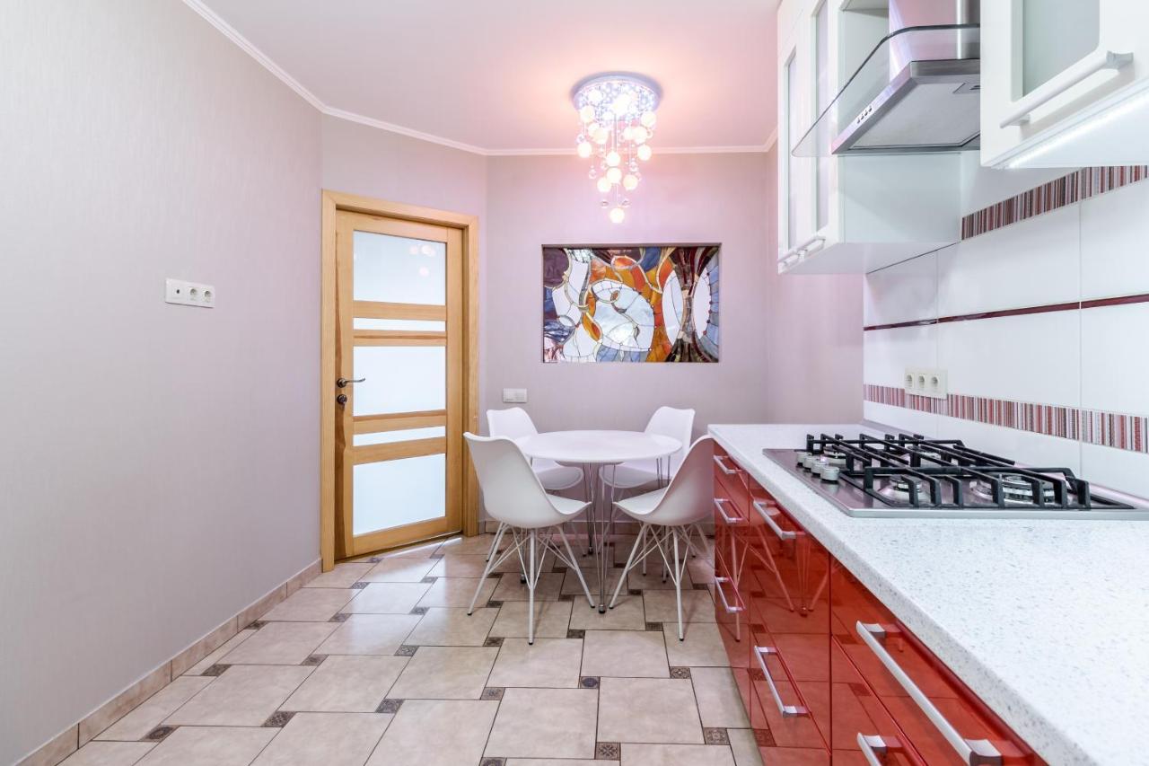 Grand Apartments On Rynok Square Львов Экстерьер фото